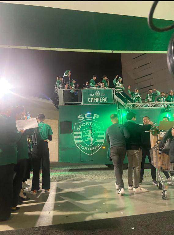 BB体育-时隔3年里斯本竞技再夺葡超冠军 阿莫林的功劳！