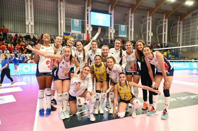 BB体育网站-意甲女排斯坎迪奇3比1皮内罗洛 朱婷首发斩获16分